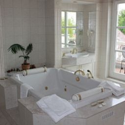 Suite Park Hotel Schloss Kaulsdorf Fotos