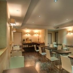 Комната для завтраков Claude Bernard Saint Germain Fotos