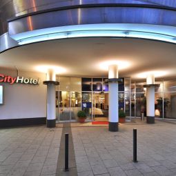 Außenansicht InterCityHotel Fotos