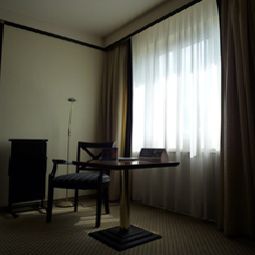 Zimmer Holiday Inn MINDEN Fotos