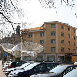 Exterior view Unione Fotos