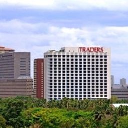 Widok zewnętrzny Traders Hotel Manila Fotos