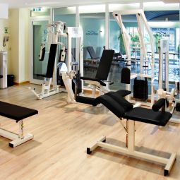 Финтнес Holiday Inn DRESDEN Fotos
