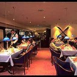 Sala de desayuno en el restaurante Bavaria Fotos