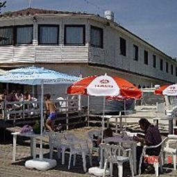 Terrasse Botel Lisa Fotos