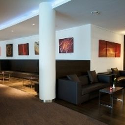 Hall Ramada Fotos