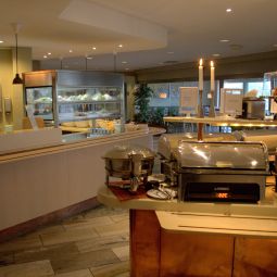 Salle du petit-déjeuner située dans le restaurant Erikslund Fotos