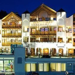 Фасад Schgaguler Wellness Residence Fotos