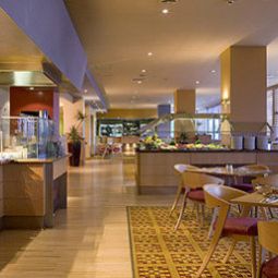 Salle du petit-déjeuner située dans le restaurant Mercure Brisbane King George Square previously Citigate KGS Fotos