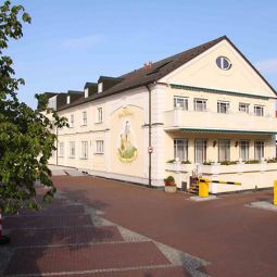 Am Schlosspark zum Kurfürst Oberschleißheim 