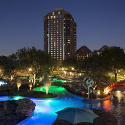 Vue extérieure Hilton Anatole Fotos