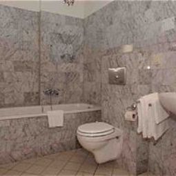 Camera da bagno East-Side-Hotel Friedrichshain Fotos