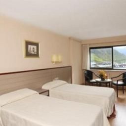 Zimmer Comtes D' Urgell Fotos