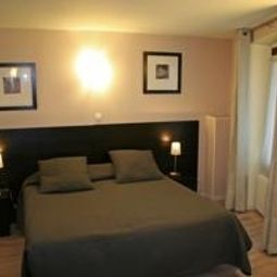 Room L` Ouest Fotos