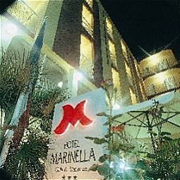Vista exterior Resort Hotel Marinella Fotos