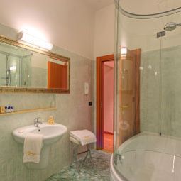 Badezimmer Recina Fotos