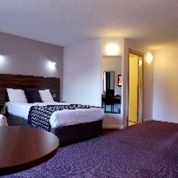  Jurys Inn Belfast Great Victoria Station Fotos