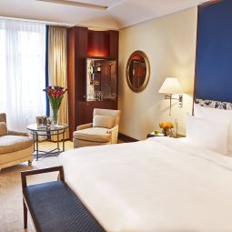 Vue extérieure Adlon Kempinski Fotos