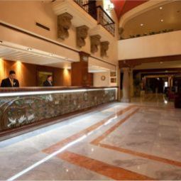 Halle Crowne Plaza GUADALAJARA Fotos