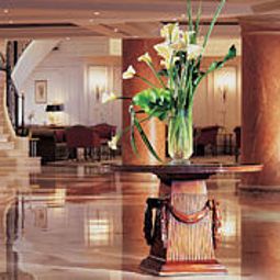 Hall Renaissance Paris La Defense Hotel Fotos