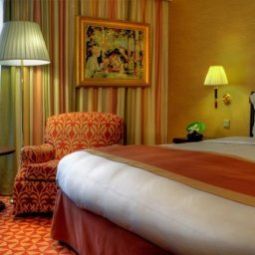Chambre Renaissance Paris La Defense Hotel Fotos