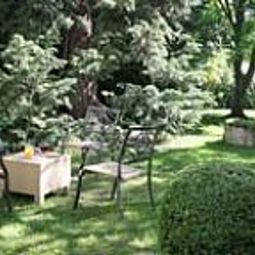 Jardin Hostellerie Saint Antoine Fotos