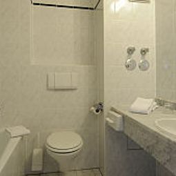 Bathroom Azimut Erding Fotos