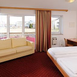 Room Azimut Erding Fotos