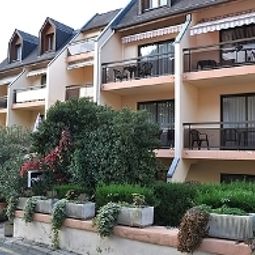Palais des Fleurs Logis Aix-les-Bains 