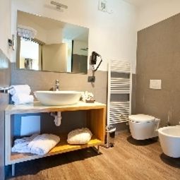 Camera da bagno Harmony Suite Hotel Fotos