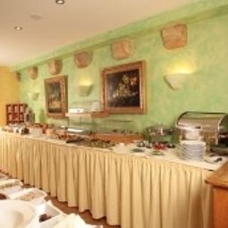 Buffet Schloß Edesheim Fotos