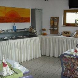 Buffet Port Inn Fotos