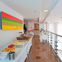 Breakfast room within restaurant Albion at South Beach Fotos