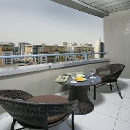Zimmer mit Balkon Metropolitan Deira Fotos