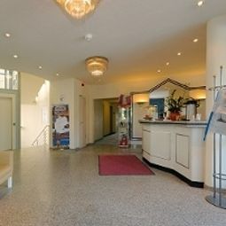 Hall Nordic Fotos