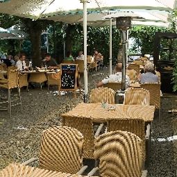 Terrasse Baumwiese Landidyll Fotos