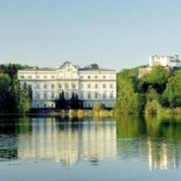 Außenansicht Schloss Leopoldskron - Meierhof Fotos