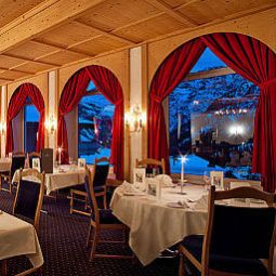 Breakfast room within restaurant Waldhotel National Superior Fotos