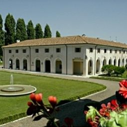 Vista exterior Villa Giustinian Fotos