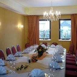 Salle du petit-déjeuner située dans le restaurant Willmersdorfer Hof Fotos
