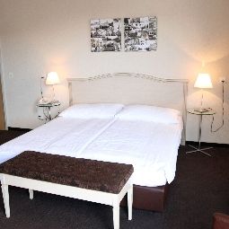 Room Neufeld Fotos