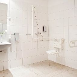 Bathroom Airporthotel Berlin Adlershof Fotos