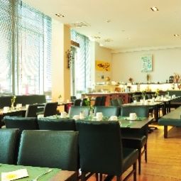 Breakfast room Airporthotel Berlin Adlershof Fotos