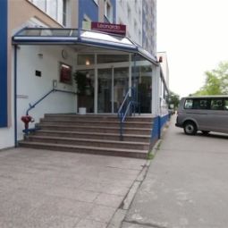  Leonardo Airport Brandenburg Fotos