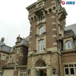 Фасад Chateau de Namur Fotos