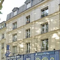 A l'hotel des Roys Ex le Paris hotel Versailles 