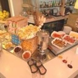 Buffet ibis Birmingham Airport Fotos
