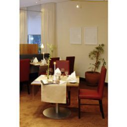 Sala de desayuno en el restaurante Mercure Hotel Stuttgart City Center Fotos