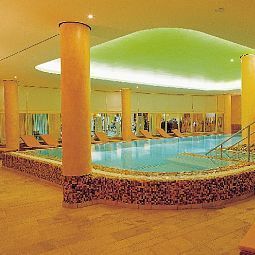 Бассейн Lindner Dom Residence Fotos