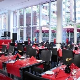 Зал для завтрака Lindner Dom Residence Fotos